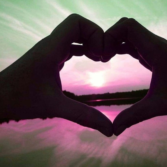 Meet your Posher, Jerilyn - Picture 1 of 2